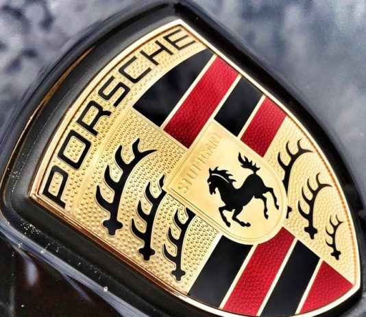 Unfall auf A1 bei Kamen – Porschefahrer flüchtet und wird gesucht