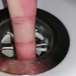 Abfluss Finger