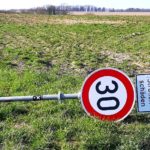 TEMPO 30 umgekippts schild