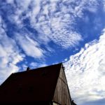 BLAUER HIMMEL SCHÄFCHENWOLKEN FÖR