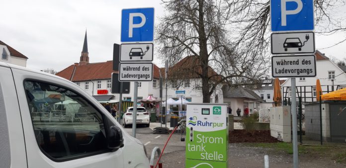 E-Auto Ladesäule