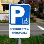 Behindertenparkplatz