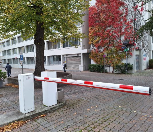 WfU wünscht klimagerechten Umbau des Sparkassenparkplatzes – Einige Parkplätze weniger „vertretbar“