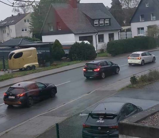 Kleistraßenkreuzung in Massen für eine Woche halbseitig gesperrt