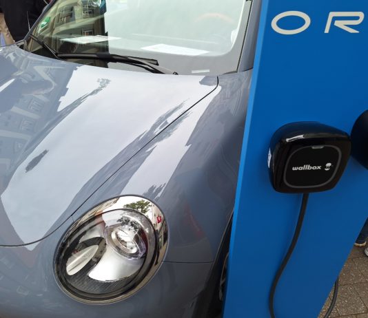 Zu wenig Strom: Anschlüsse für Wärmepumpen und Wallboxen in Fröndenberg auf Eis – Neue Trafostation mit Vollsperrung in Frömern