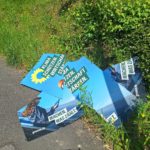 Wahlplakate Grüne zerstört Frö