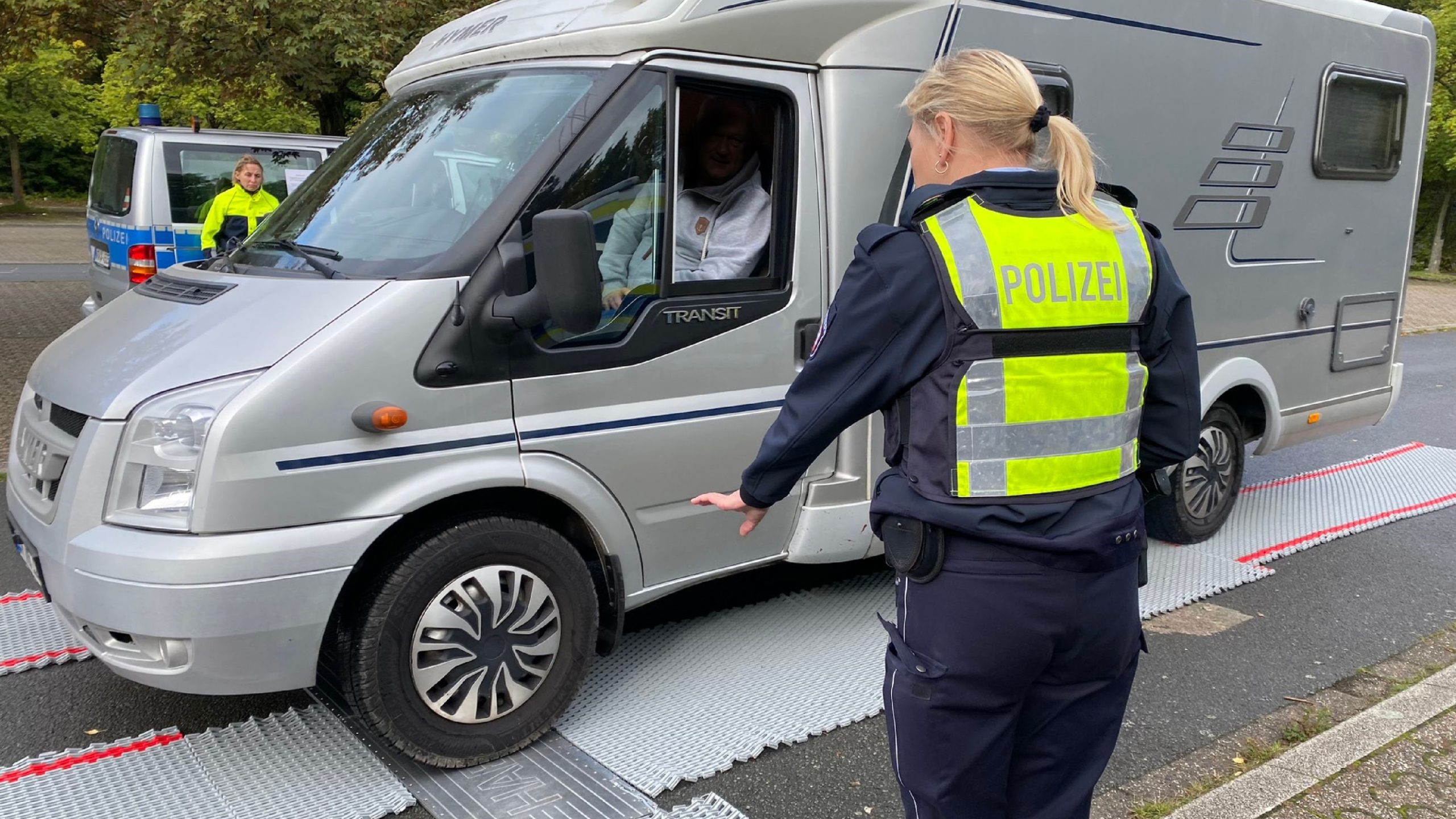 Kostenlos-in-Unna-Wohnwagen-und-Wohnmobile-wiegen-lassen