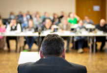 Neuer Kreistag konstituiert sich unter Landrat Löhr (SPD) – 13 Ausschüsse und vier Gremien gebildet