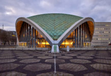 Verbot von Kultur-Events am Volkstrauertag: Theater DO bedauert Entscheidung aus Arnsberg „außerordentlich“