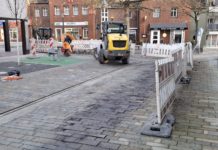 Vier Monate nach großer Eröffnungsfeier: Fröndenbergs „neue City“ wird schon wieder aufgerissen