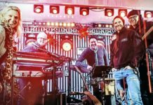 Zum 3. Advent: Late Night Shopping, Rudelsingen und viel Musik auf Unnas Weihnachtsmarkt