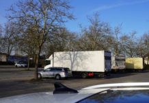 Parkplatz am Ligusterweg wird kostenpflichtig – Kennzeichenerfassung „soll Ordnung schaffen und Standort aufwerten“
