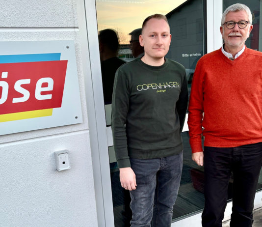 Generationswechsel bei Traditionshandwerker Böse in Kamen: Inhaber übergibt an Mitarbeiter Florian Mackels