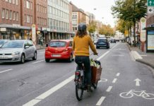 Schwerte: Unfallflucht mit verletzter Lastenradfahrerin