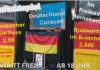 Public Viewing vor großem TV im Bornekampbad Unna