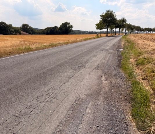 Gefahr bei Begegnungen: Kreisstraße im Unnaer Osten soll kurzfristig gesichert und 2028 saniert werden