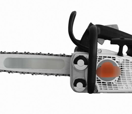 Serieneinbrecher mit Messertrageverbot läuft mit Messer und Kettensäge Polizei in die Arme – Ordnungsgeld