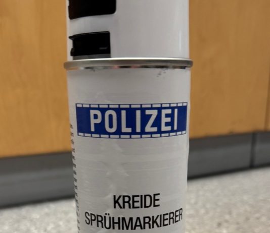 Sprühkreide-Unfall in Schwerte sorgt bei Lesern für Diskussionen: „Schuld hat ja wohl die Polizei selbst!“