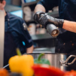 „Maximales Geiz-Angebot“ für Gastrobeschäftigte – Gewerkschaft warnt: Restaurants und Hotels laufen die Leute weg