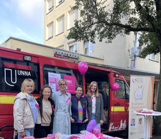 Unna ist pink: Gelungener Auftakt zum Brustkrebsmonat Oktober