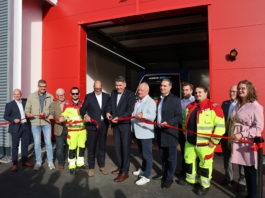 Kreis mietet ehemaliges Autohaus und eröffnet dort die neue Rettungswache Fröndenberg
